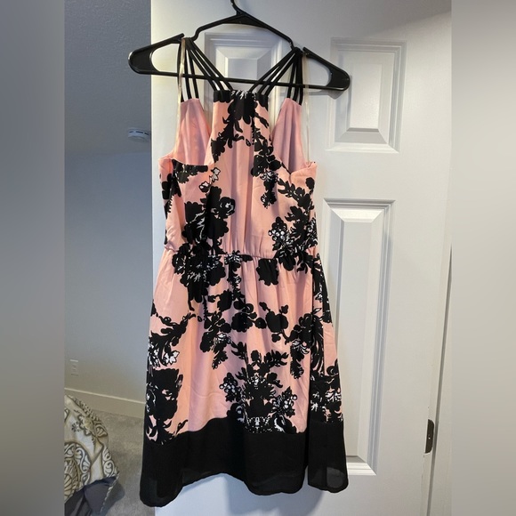 Pink and Black Floral Wedding Guest Dress - Medium - Picture 3 of 4